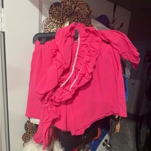 Women's Pink Ruffled Top and shorts set medium